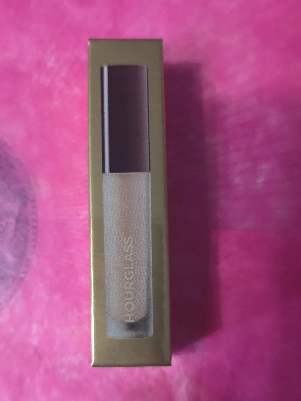 Hourglass Vanish Airbrush Concealer - Metallic Gold